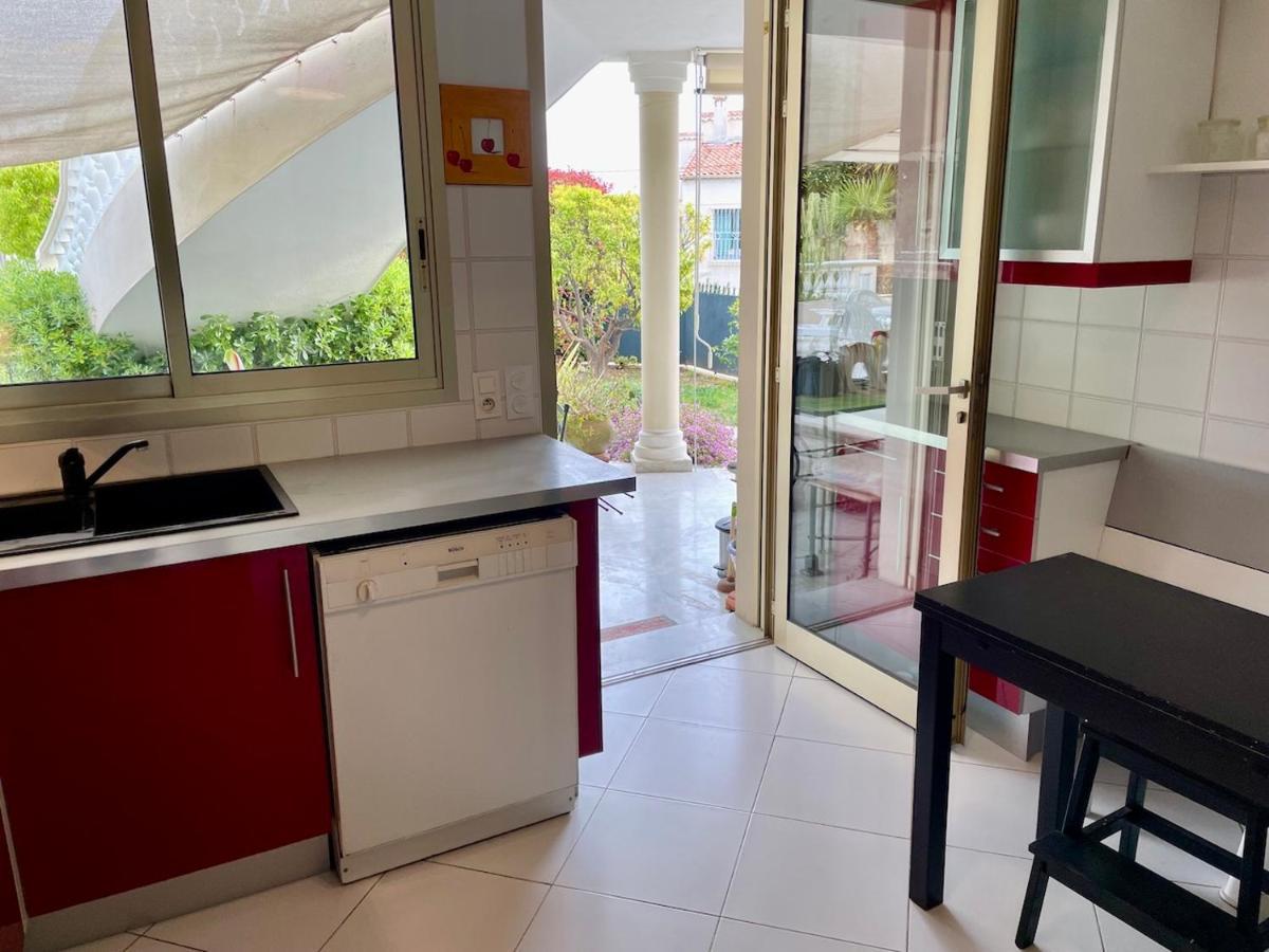 Rez De Jardin De 65M2 Dans Villa A Nice Bagian luar foto